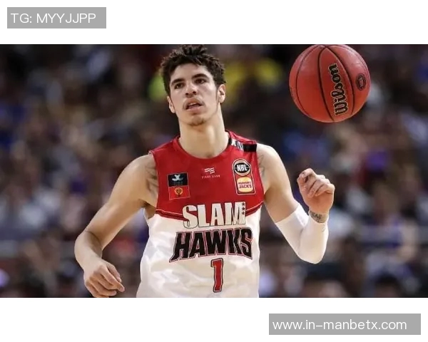 新秀杰明表现抢眼半场6中3贡献8分3板5助1断展现潜力